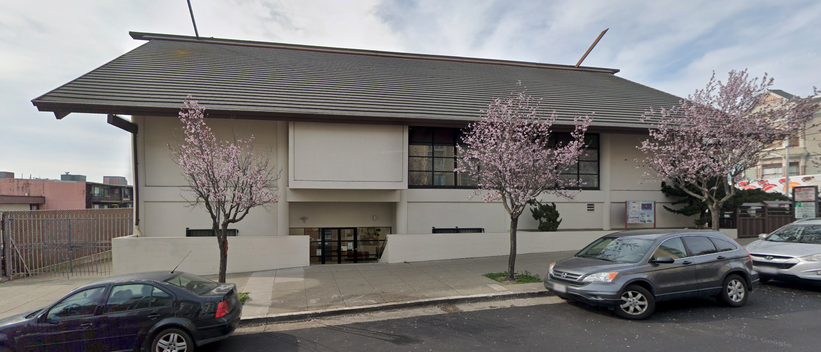 This image has an empty alt attribute; its file name is 1755-Laguna-Street-Entrance.png